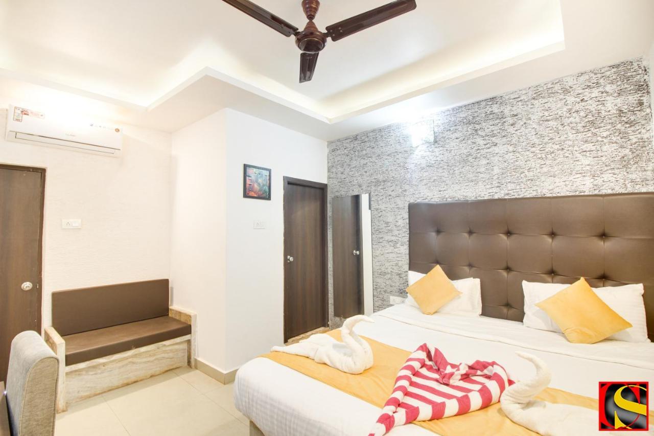 Hotel Candolim Sands Exterior foto