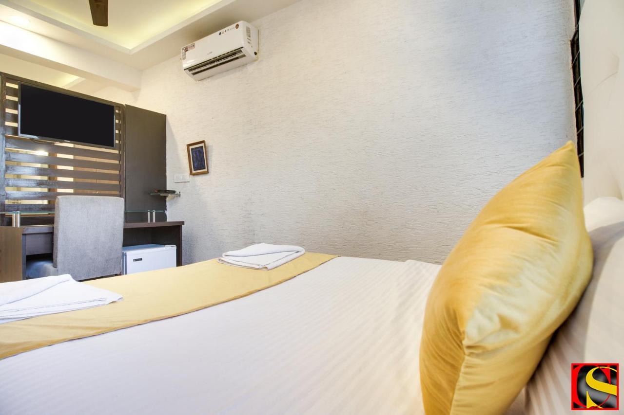 Hotel Candolim Sands Exterior foto
