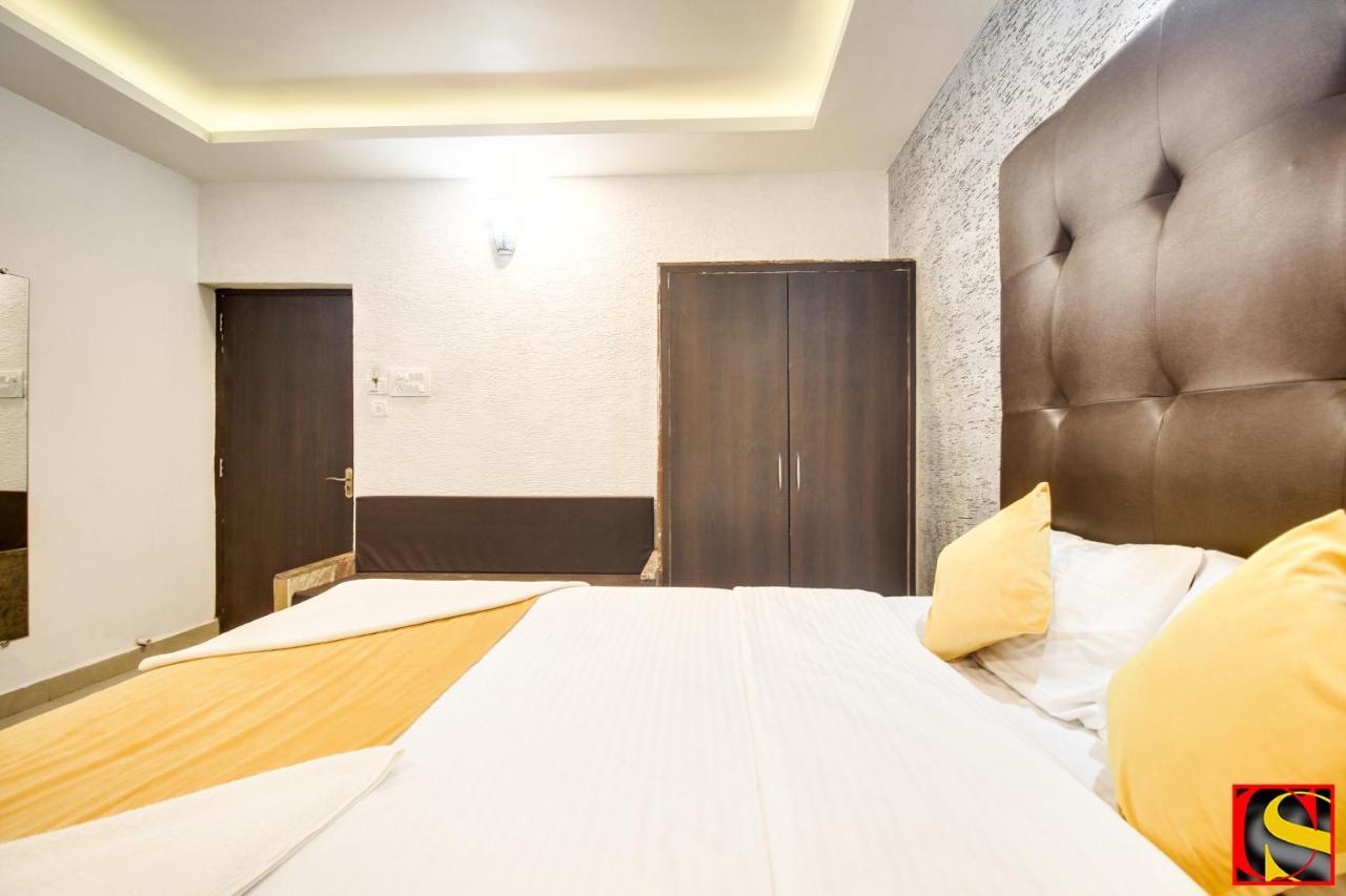 Hotel Candolim Sands Exterior foto