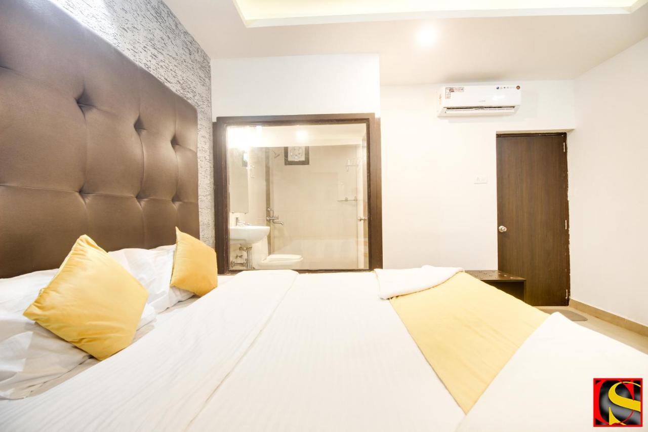Hotel Candolim Sands Exterior foto