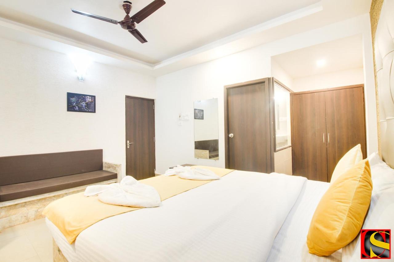 Hotel Candolim Sands Exterior foto